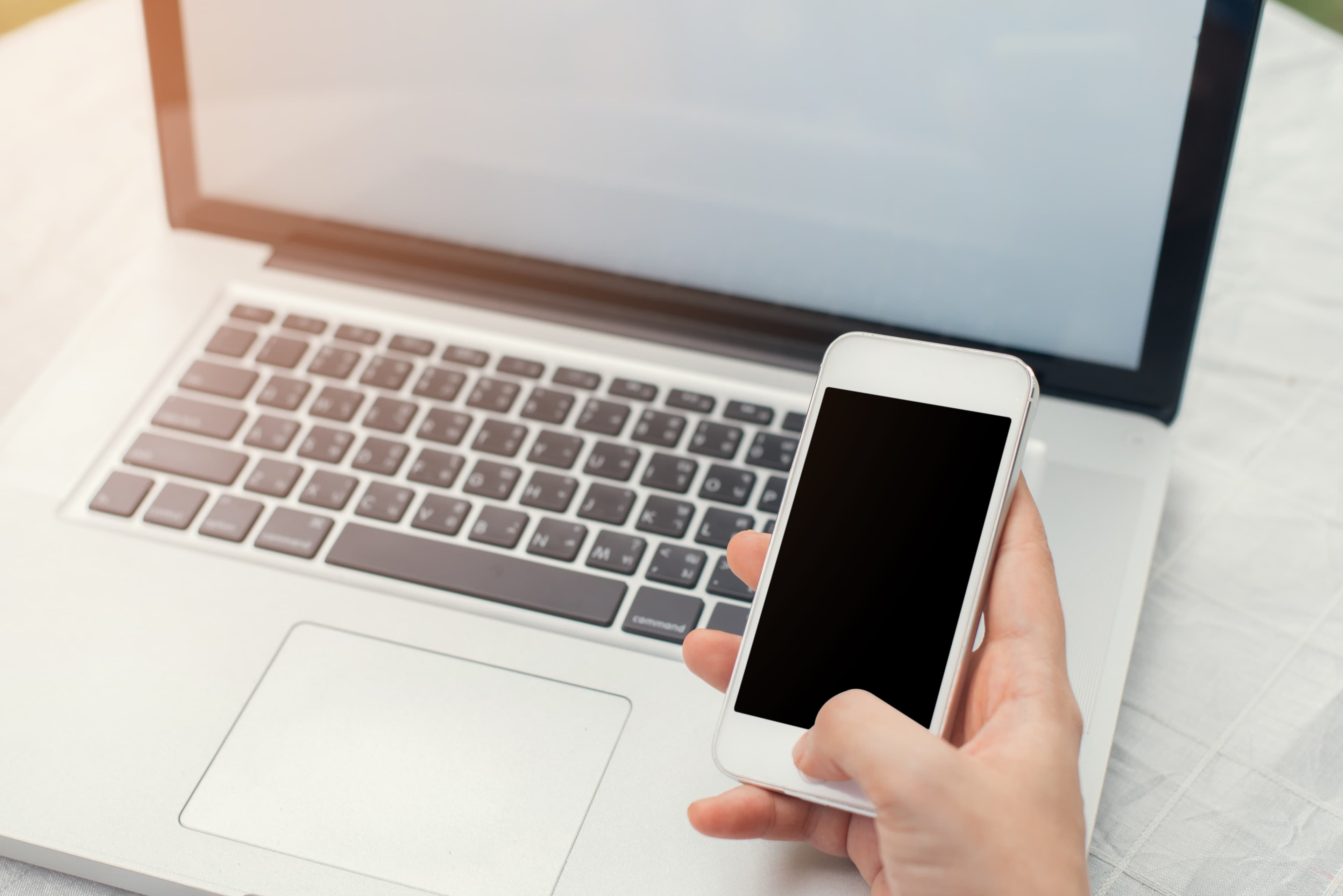 Illustration contact